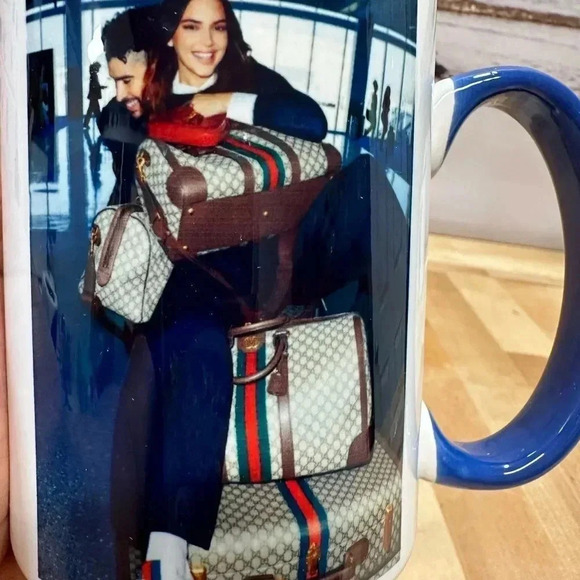 Kendal JENNER & BAD BUNNY COFFE CUP EUC - Picture 2 of 5